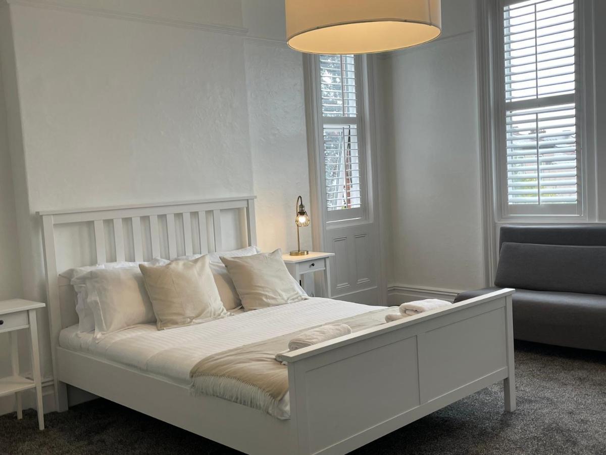 Spacious Victorian Birkdale Apartment With Garden Southport Zewnętrze zdjęcie