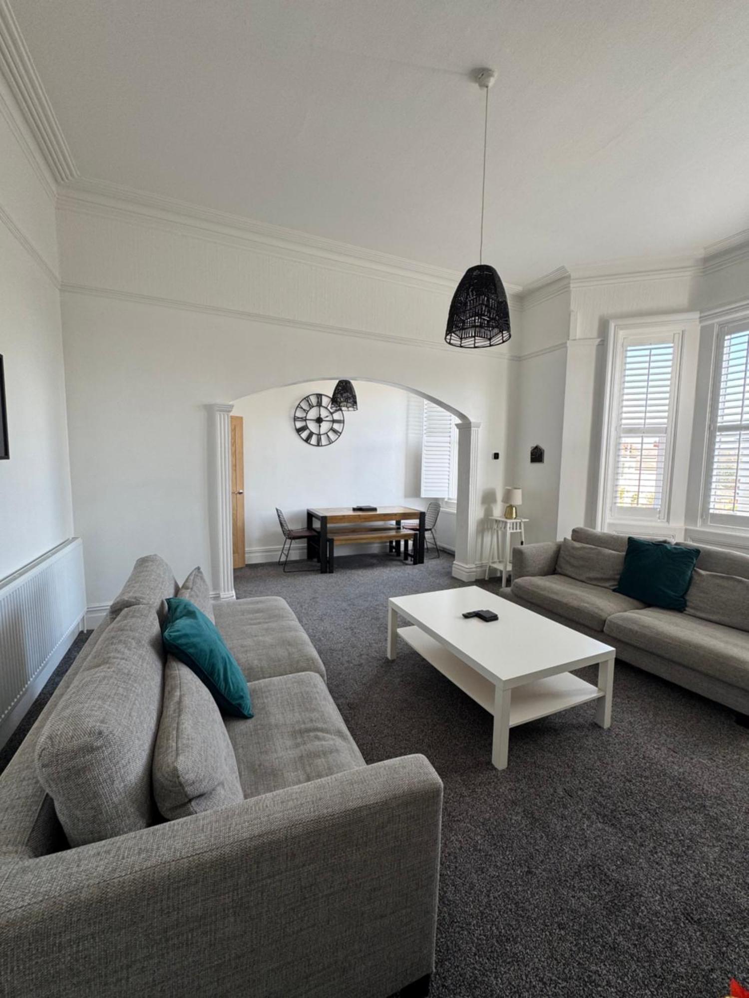 Spacious Victorian Birkdale Apartment With Garden Southport Zewnętrze zdjęcie